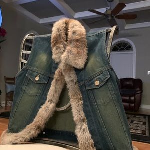 DENIM VEST TRIMMED WITH RABBIT FUR